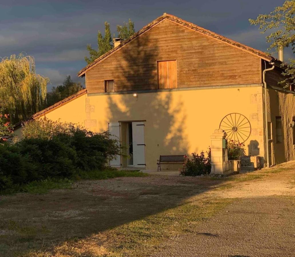 Country Villa For 19 Pool Cinema Football Pitch Verteillac Exterior foto